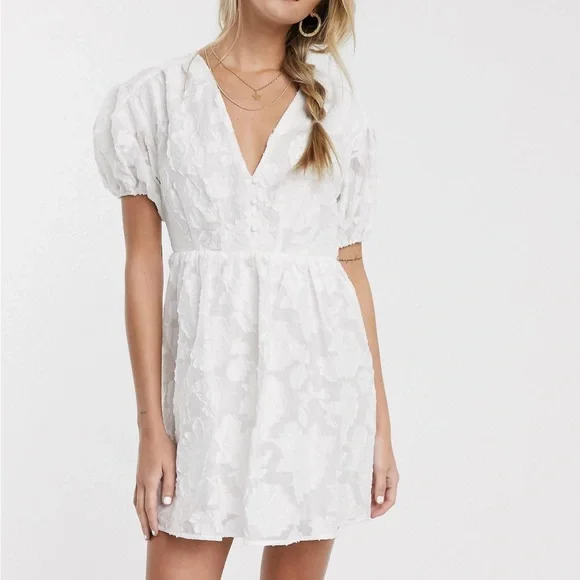 chinese dress ladies Rent Asos Luxe Lace Ruched Sheer Puff Sleeve Mini Dress In Green